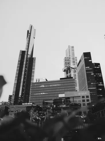 A black and white photo of some buildings